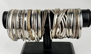 Lote Brazaletes Grandes Brazaletes Tono Plata Mezcla Metales y Calidad Vintage - Imagen 1 de 5
