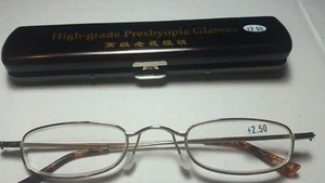 Classic Mini +2.50 Presbyopia Reading Glasses w/Slim Pocket Pen Clip Hard Case - Picture 1 of 5