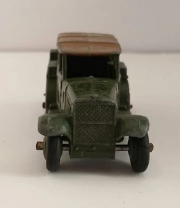 Dinky Toy military 152B Reconnaissance car, brown canopy Rare - Picture 1 of 7