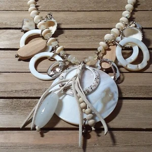 Boho Necklace Summer Beach Natural Seashells Wood Hand Crafted Nautical Festival - Picture 1 of 4