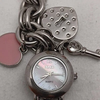 Bongo BG2435 Tono Plata Dije Pulsera Cuarzo Analógico Damas Reloj Talla 7 1/4" Foto 1 de 4