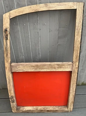 MORRIS MINOR 1000 TRAVELLER REAR NEAR SIDE WOODEN DOOR FROM 1968 - Image 1 of 4