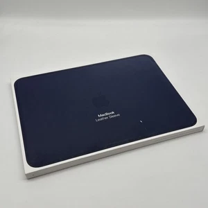 OFFICIAL GENUINE APPLE MACBOOK 12” LEATHER SLEEVE MIDNIGHT BLUE COVER CASE NEW - Picture 1 of 3