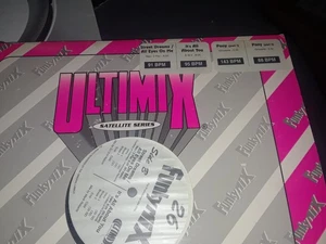 ULTIMIX Satellite Series FUNKY MIX #26 - Imagen 1 de 4