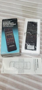 Vintage Realistic Universal Replacement Remote Control w/box Cat #15-1904A Korea - Picture 1 of 3