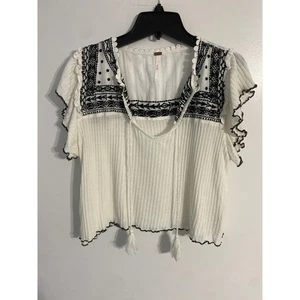 Free People embroidered top size S white black cropped boho hippie peasant - Bild 1 von 4