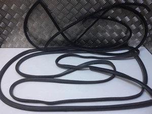 Porsche 944 S2 1991 Complete Set Of Passenger & Driver Door Seals Inner & Outer. - Picture 1 of 11