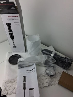 Batidora de mano KitchenAid KHBV53 180W velocidad variable - negra mate Foto 1 de 4