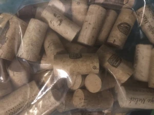 50 Used Wine Bottle Corks - No synthetics - Picture 1 of 1