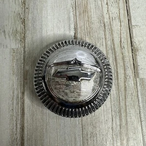 1953 1954 Chevy 150 Steering Wheel HORN BUTTON CAP Original GM - Foto 1 di 11
