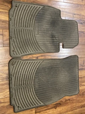 Alfombrillas de goma delanteras BMW E39 serie 5 beige tostado 525i 530i 528i 1996-2003 OEM Foto 1 de 4