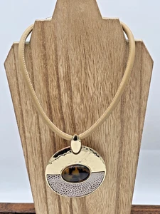 Chico’s QUINN Necklace Hammered Gold & Whitewash Antique Finish Tortoise 16" - Picture 1 of 10