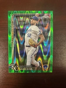 2025 Topps Chrome Michael Wacha #284 Green Raywave Refractor Serial #55/99 - Picture 1 of 3