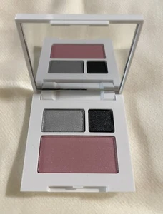 CLINIQUE + VERA Shadow Duo: 09 Smoke & Mirrors 21 Silverlining Blush: O8 Cupid - Picture 1 of 3