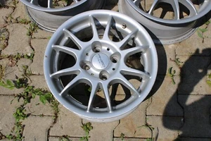 Ford Focus Alufelge 7J x 15H2 4x108 ET40 KBA 45799 SD705 - Bild 1 von 7