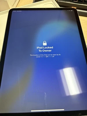 iPad Pro 11inch 2nd gen 256GB Wi-Fi  Cellular -Space Grey FAULTY - Image 1 of 4