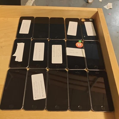 15 x FAULTY Apple iPhone 5/5S/SE 1st Gen (FB7) - Image 1 of 2