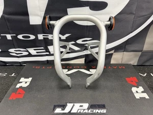 YFZ450R 2025 OEM YAMAHA PARACHOQUES DELANTERO PLATEADO ¡NUEVO DESPEGUE! BW2-F845N-30-00, 09-26 - Imagen 1 de 9