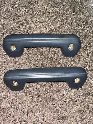 AE82 84-87 Toyota Corolla sedán reposabrazos interior/manija de tracción OEM gris Foto 1 de 4