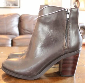 New With Tags Gap Genuine Leather Brown Booties Size 7.5 - Picture 1 of 10