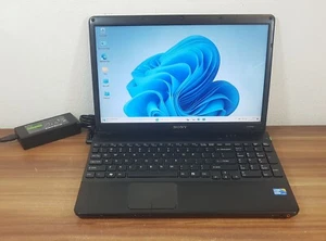 Sony Vaio PCG-71211M Intel i5 2,53 GHz Radeon HD 5650 4 GB 128 GB SSD BT webcam e molto altro - Foto 1 di 7