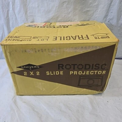 1950s Sawyers Rotodisc 500XR Projector for 2x2 Slides Slide Projector in Box - Image 1 of 4