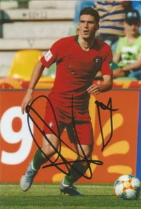 PORTUGAL & EVERTON: RUBEN VINAGRE SIGNED 6x4 ACTION PHOTO+COA - Picture 1 of 1
