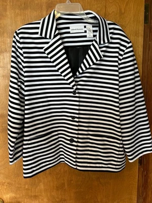 Alfred Dunner Size 14 Black And White Button Up Striped Jacket - Image 1 of 4