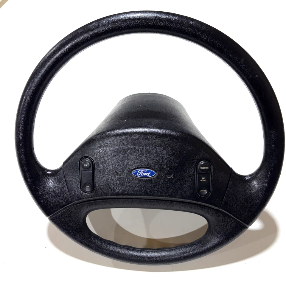 Volante Ford F-150 (Bronco) 1992-1997 con control de crucero (F-250, F-350) Foto 1 de 4