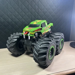 Bright RC 1/10 Scale Snake Bite 4x4 Monster Truck | No Remote - Picture 1 of 13