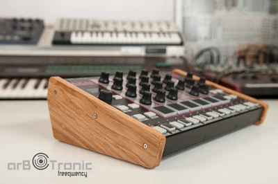 Akai Rythm Wolf Tom Cat Seitenteil Ständer Wooden Side Panel End Cheek Stand LO - Bild 1 von 4
