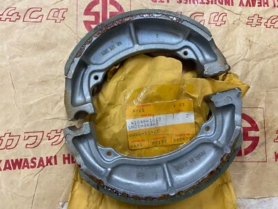 ZAPATOS DE FRENO DELANTEROS KAWASAKI NOS KX250 400 KDX250 400 KL250 KE250 KLF220 KLT200 Foto 1 de 4