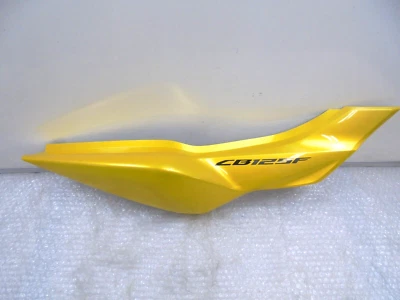 Cubierta del panel lateral derecho amarillo centelleante Honda GLR125 CB125F 2015-2020 nueva Foto 1 de 4