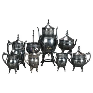 Juego de té enchapado en plata antiguo renacimiento egipcio de ocho piezas C1890 - Imagen 1 de 12