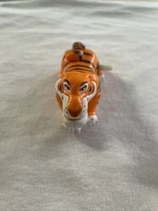 VINTAGE 1992 ALADDIN - JASMINE TIGER RAJAH ACTION FIGURE - DISNEY MATTEL - Picture 1 of 5