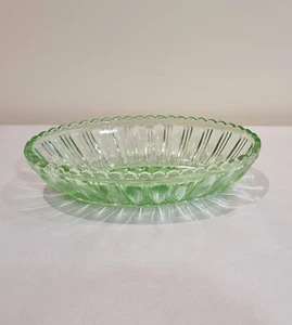 Vintage Art Deco Depression Glass Oval Small Serving Dish Scalloped Edge - Picture 1 of 7
