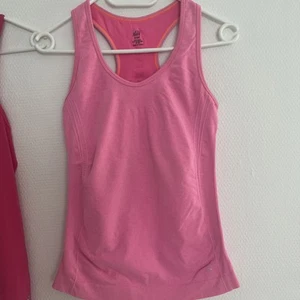 Sport Fitness Damen Shirt - Top Zustand Gr S Pink Rosa Mit Bustier BH - Bild 1 von 9