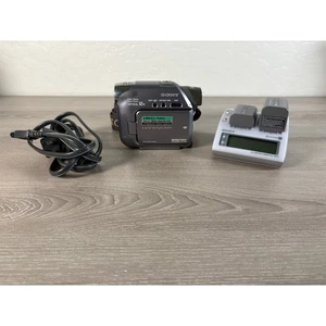 Sony DCR-HC42 Digital Video Camera - Charger - 2 Batteres - getestet funktioniert - EUC - Bild 1 von 7
