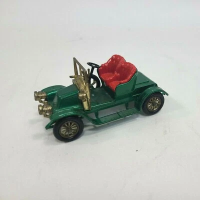 Vintage Matchbox Models of Yesteryear.  1911 Renault.  No 2. Green.  - Image 1 of 4