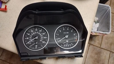 Velocímetro BMW X1 16-17 MPH SIN IDENTIFICACIÓN DE SALIDA DE CARRIL 6210IK6822973 algunos arañazos  Foto 1 de 4