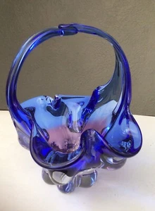 Royal Gallery Czech Art Glass Basket Blue Cobalt No Nicks Or Brushes Collectible - Picture 1 of 6