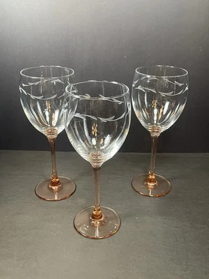 "3 copas de vino Luminarc florales grabadas con vástago de melocotón rosa 6 oz 8"" Francia" Foto 1 de 4