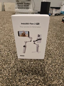 Insta360 Flow 2 Pro Grigio - Gimbal pieghevole per telefono AI CINSABQB - Foto 1 di 12