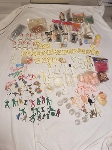Large Vintage Cake Topper Lot- Lots of Wilton Pieces! - Picture 1 of 19