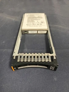 Unidad flash IBM 2078 AC95 800 GB de 2,5 pulgadas 00AK370 00WY978 00Y5934 - Imagen 1 de 2