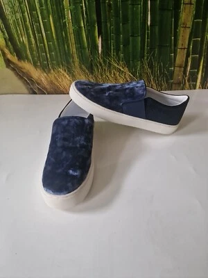 Zapatillas sin cordones Marc Fisher talla UK 7 azul marino de terciopelo aplastado/brillantes Foto 1 de 4