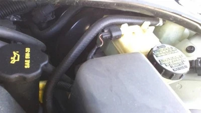 Cilindro maestro de freno ID XW43-2140-CA compatible con 00-02 LINCOLN LS 30482219 Foto 1 de 4