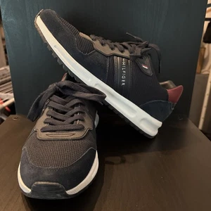 Tommy Hilfiger Sneaker Blau 40 Selten Getragen - Bild 1 von 7