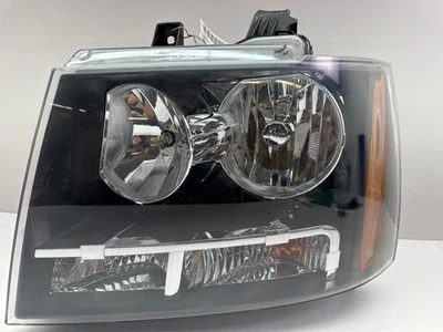 Headlamp Assembly CHEVY AVALANCHE 1500 Left 07 08 09 10 11 12 13 Foto 1 de 4