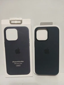 Open Box Apple Silicone Case with MagSafe iPhone 14 Pro Max Midnight MPTP3ZM/A - Zdjęcie 1 z 3